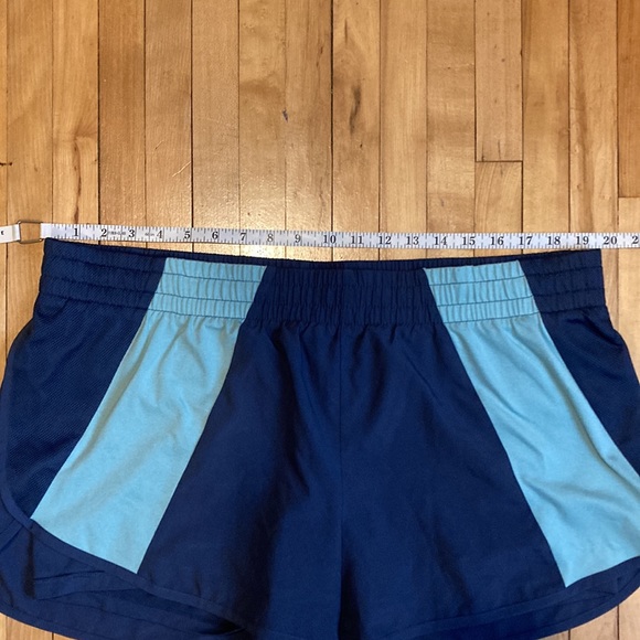 Avia Shorts - Picture 5 of 7